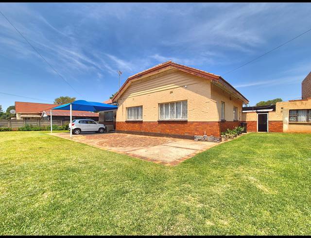 4 BEDROOM HOUSE FOR SALE IN BRAKPAN CENTRAL